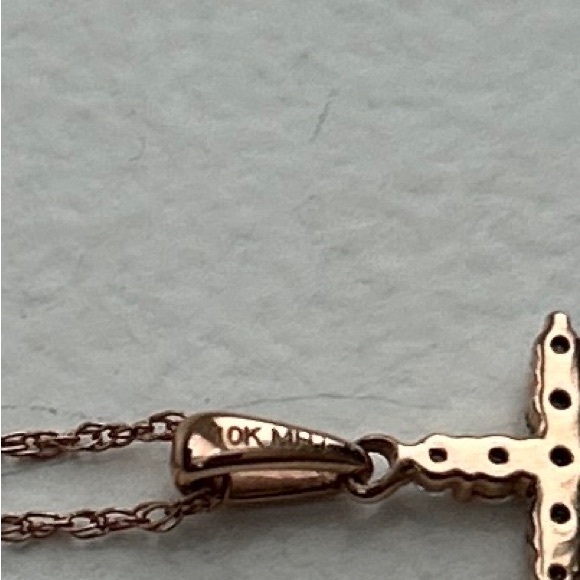 10K Gold/Rose Gold Cross Necklace - Picture 4 of 6
